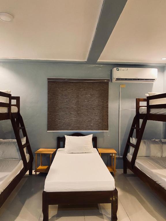Lakayo Hillside Apartelle - Familiekamer Met Badkamer
