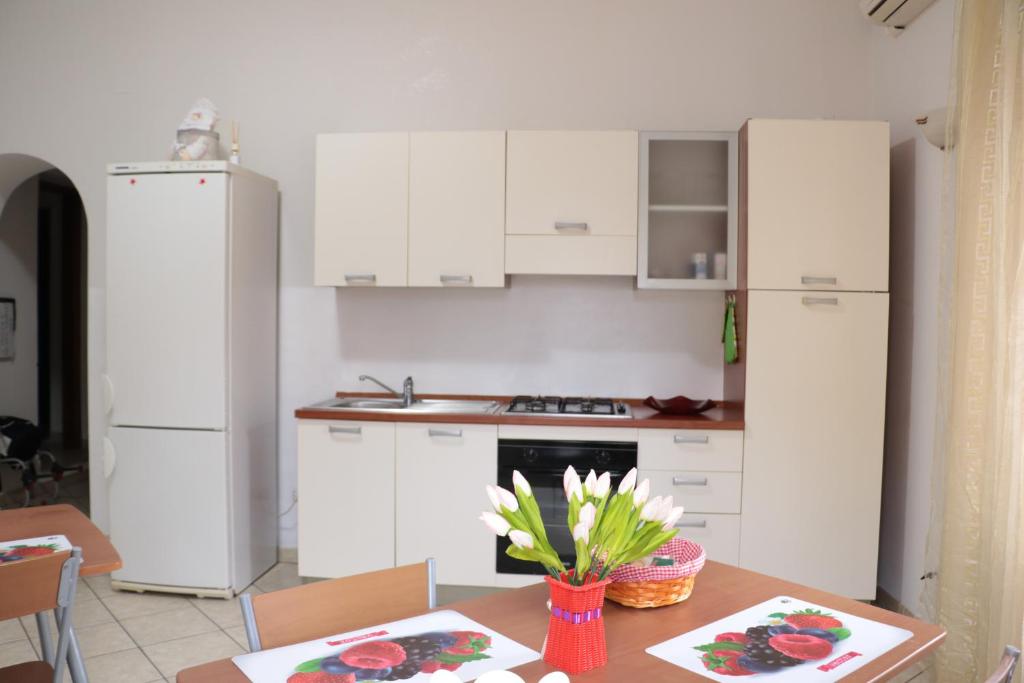 Kuchnia lub aneks kuchenny w obiekcie The Maze Vibo B&B
