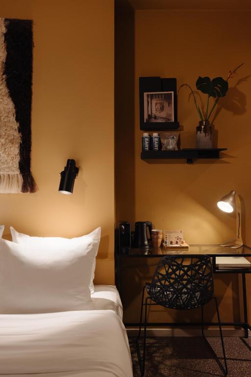 Hotel V Frederiksplein - Resim 32