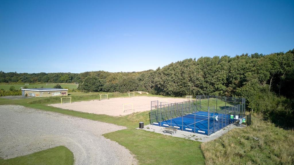 Bazén v ubytování Sæby Spektrum & Hostel nebo v jeho okolí