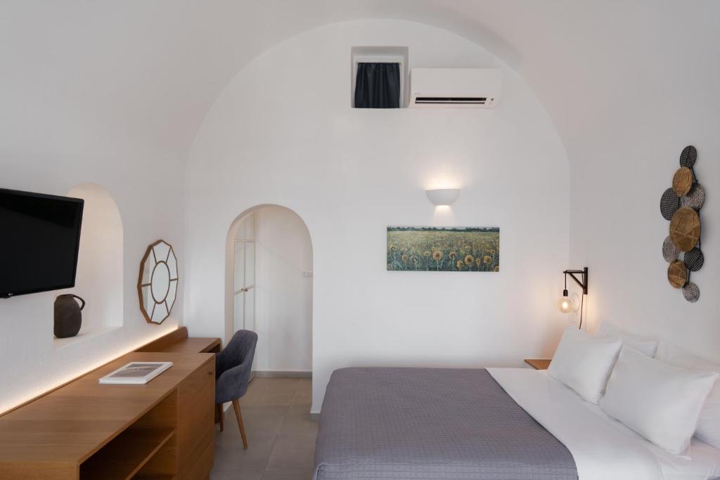 Santorini Princess Spa Hotel - 12