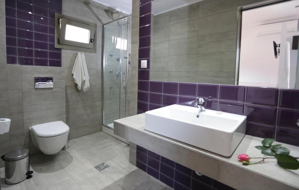 Koupelna v ubytování Hotel Akti