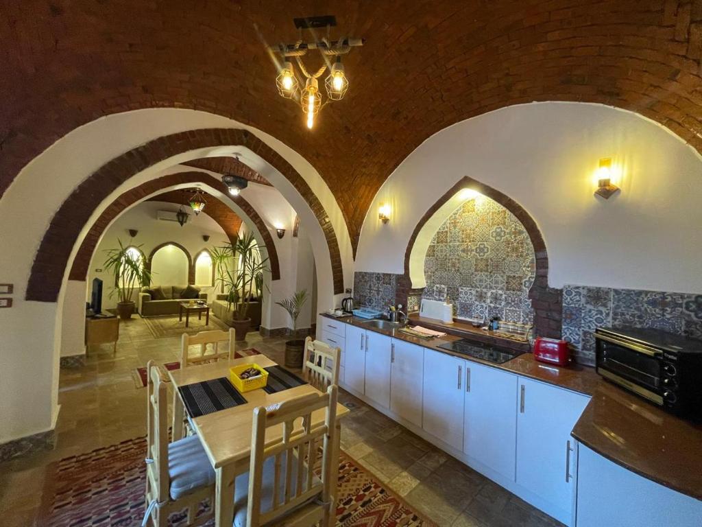 Fotografie z fotogalerie ubytování Villa Kemet v destinaci Jazīrat al ‘Awwāmīyah