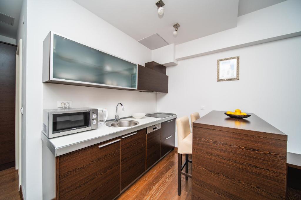 Celenga Apartments with free offsite parking - 7