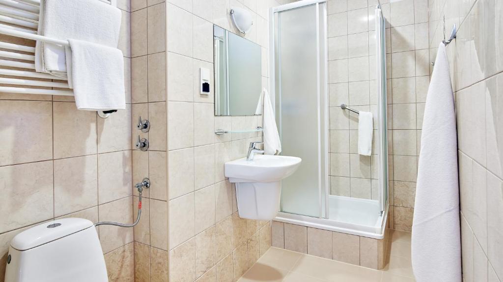 Kúpeľňa v ubytovaní Jantar Hotel & SPA by Zdrojowa