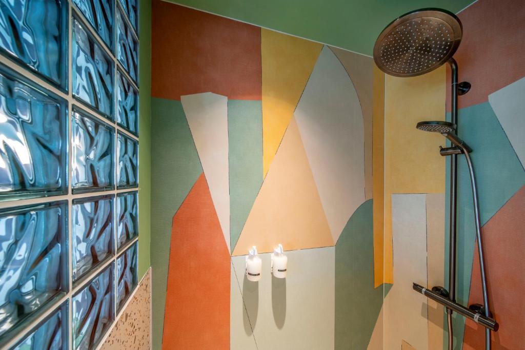 Tourist Inn Hotel Amsterdam - Resim 3