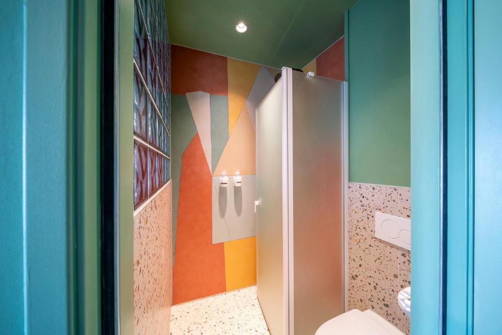 Tourist Inn Hotel Amsterdam - Resim 32