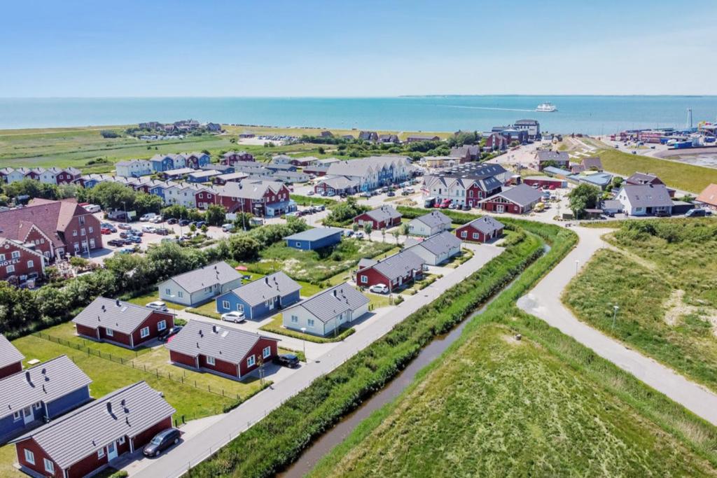 an aerial view of a small town with houses at Ferienwohnung Bude 12 Dagebüll in Dagebüll