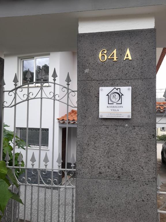 Certifikát, hodnocení, plakát nebo jiný dokument vystavený v ubytování RODRIGUES ViLLA