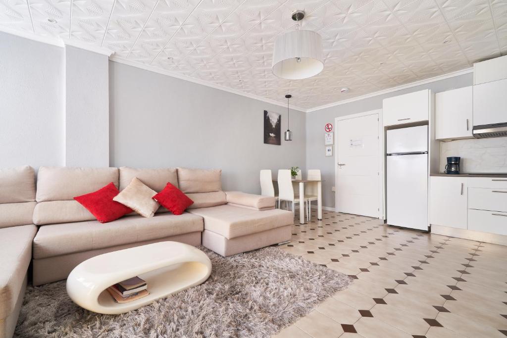 Kuchyňa alebo kuchynka v ubytovaní Fantástico apartamento junto a la estación