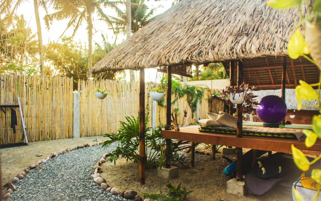 Zahrada ubytování Duon Baler - Seconds from Sabang beach, your peaceful escape