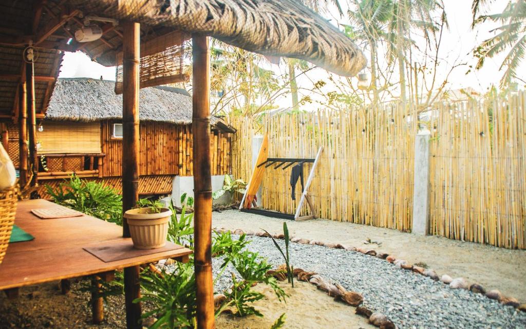 Zahrada ubytování Duon Baler - Seconds from Sabang beach, your peaceful escape