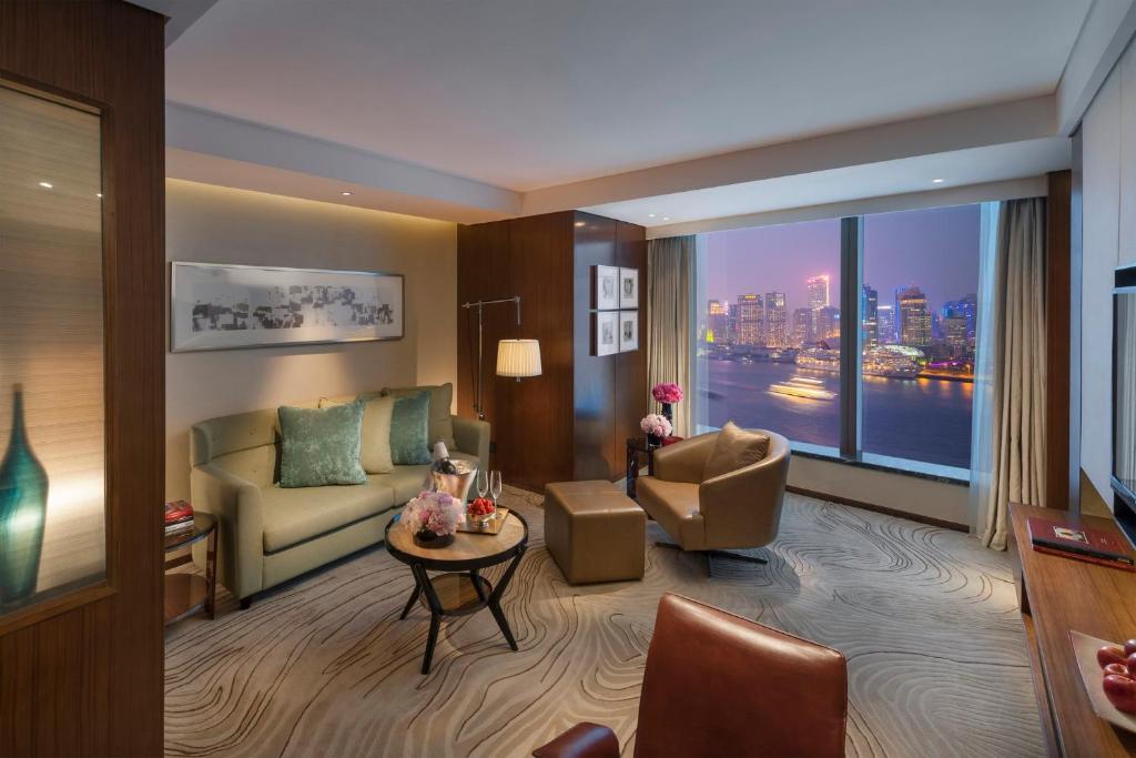 Posezení v ubytování Mandarin Oriental Pudong, Shanghai