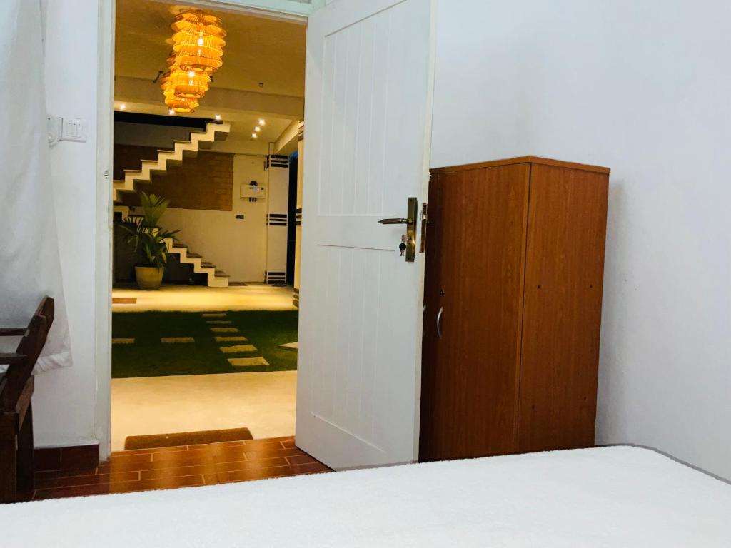 Ocean Air Guesthouse and Villa Weligama - MINUTE TO WAVES - 15