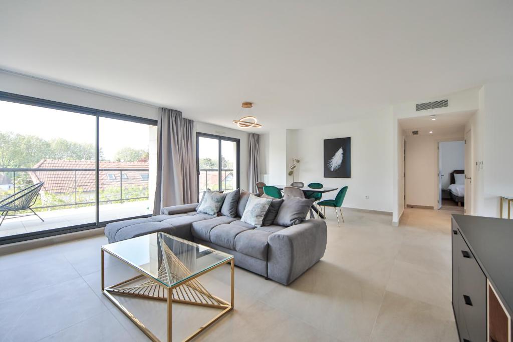 Blue Nights Appartements 69 - Two-Bedroom Deluxe Apartment With Balcony