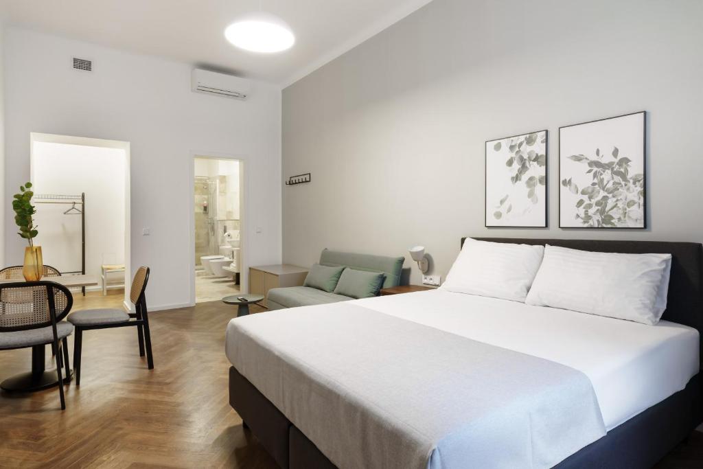 Limehome Prague Halkova - Resim 18