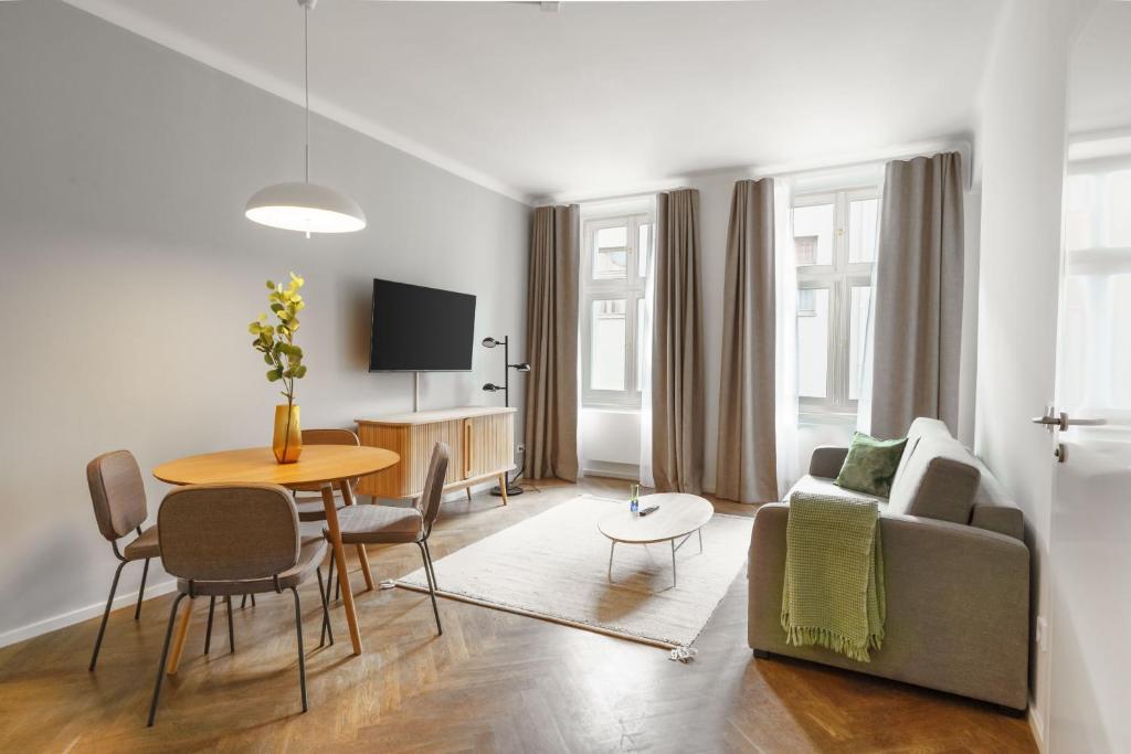 Limehome Prague Halkova - Resim 15