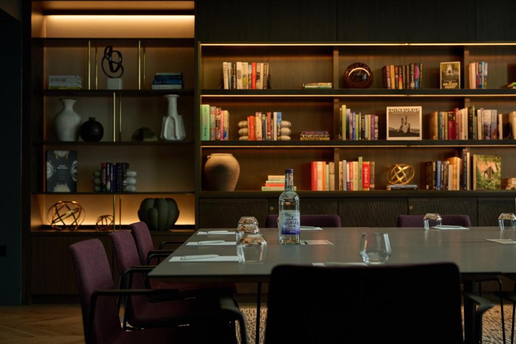 The Resident Edinburgh - Resim 14