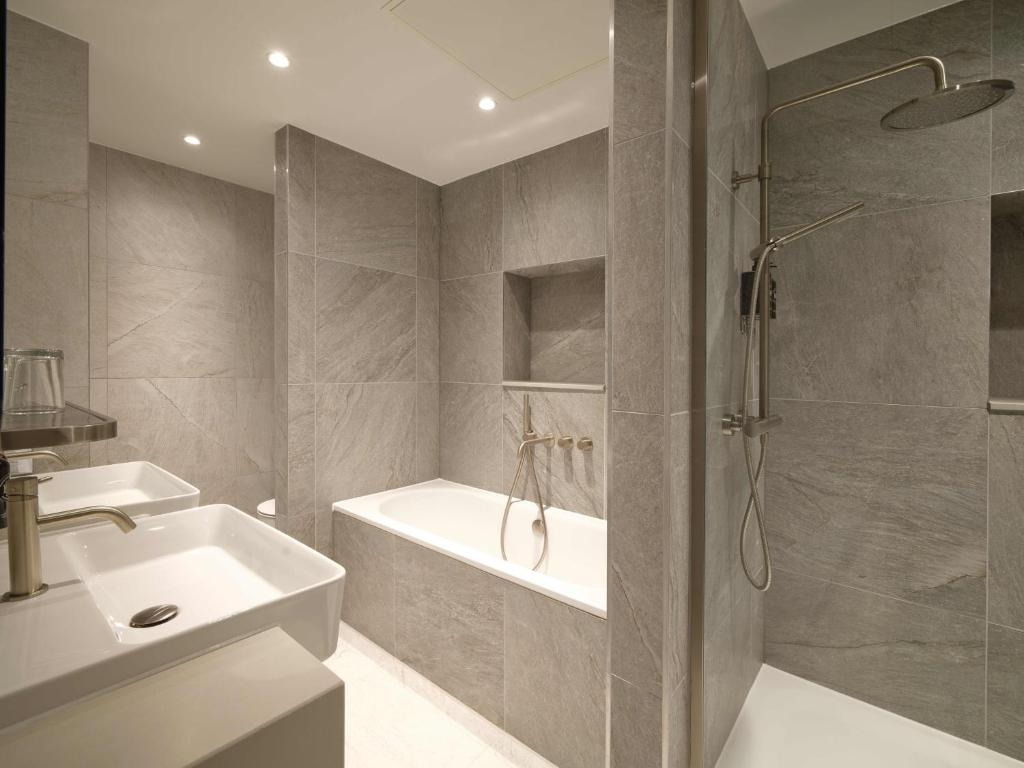 The Resident Edinburgh - Resim 7