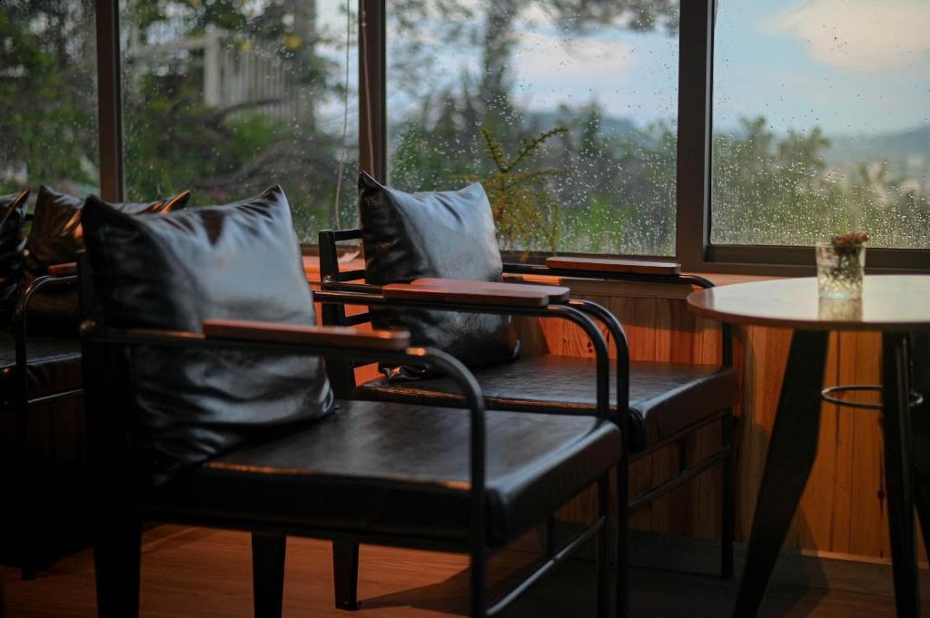 Posezení v ubytování Villa Hotel Rung Thong Da Lat