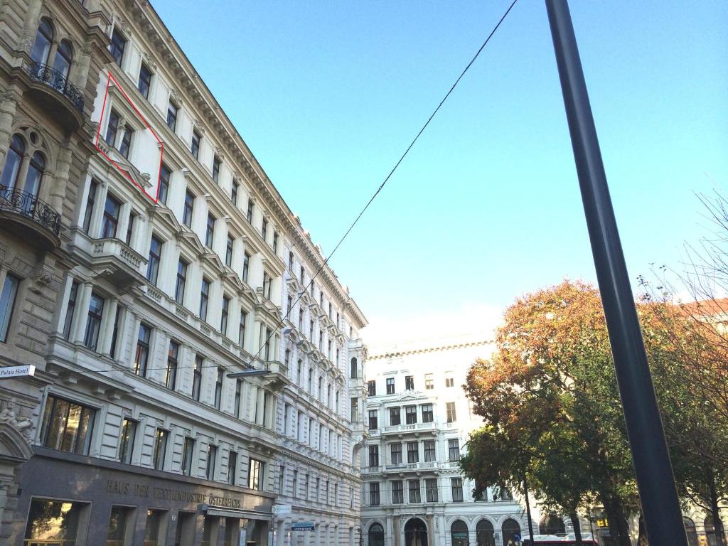 Budova, v ktorej sa apartmán nachádza