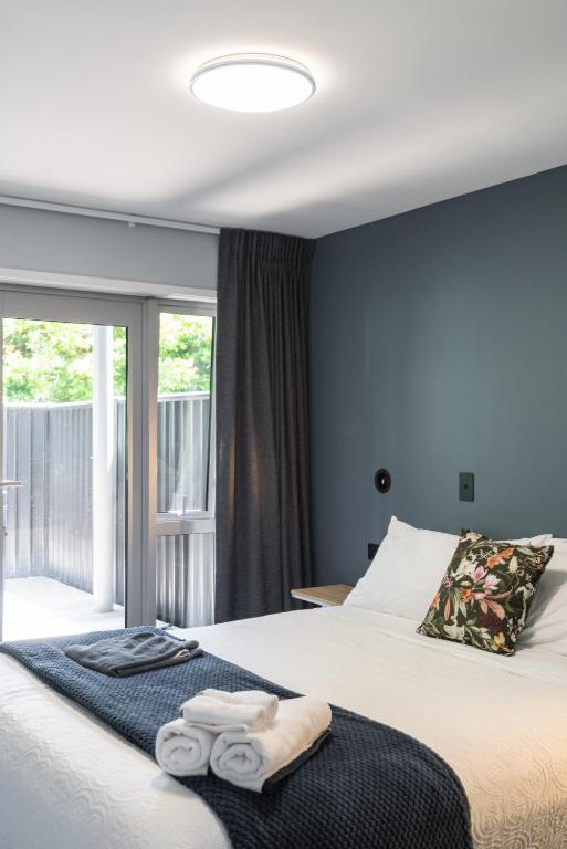 Spacious Home Near CBD SPA Pool Parking 3BR - Resim 7