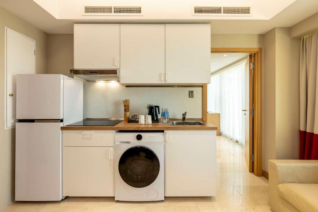 Cucina o angolo cottura di Radisson Blu Hotel, Doha