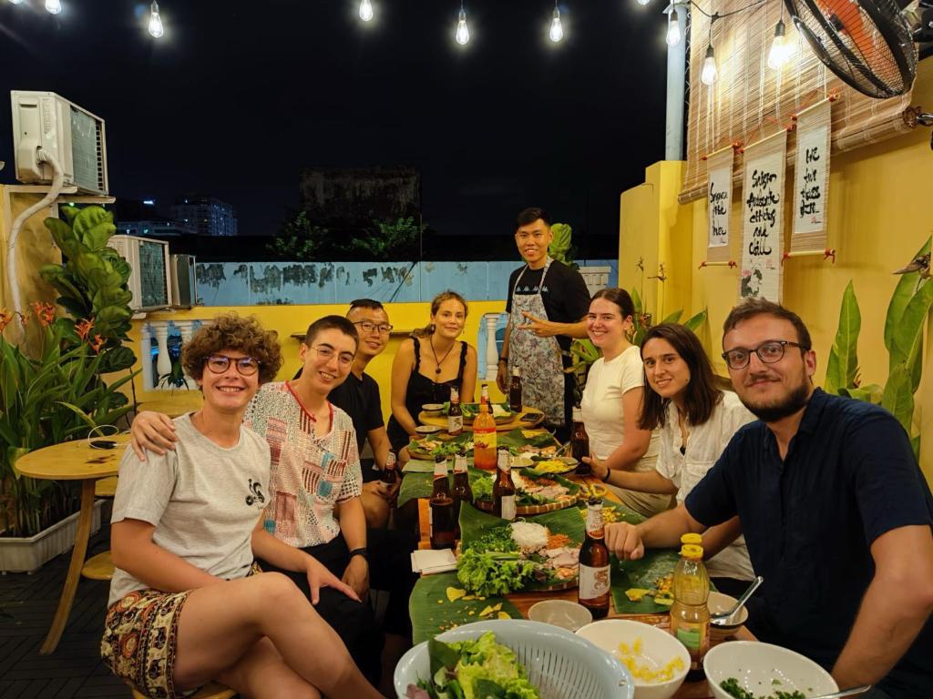 Hosté ubytování Saigon Authentic Alley Hostel - Free Fresh Breakfast, Gym & Rooftop Billiard