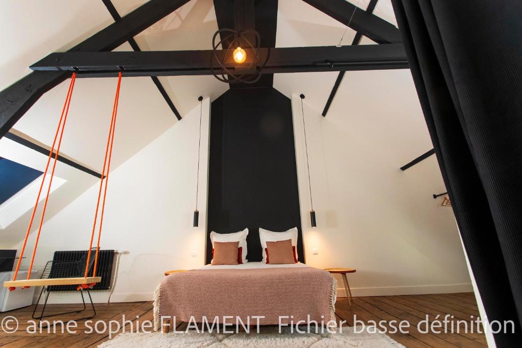 Postel nebo postele na pokoji v ubytování LAROZIERE Chambres d’hôtes