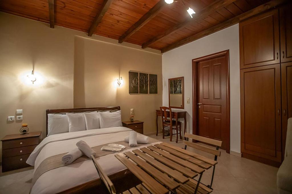 Łóżko lub łóżka w pokoju w obiekcie Guesthouse Moucha