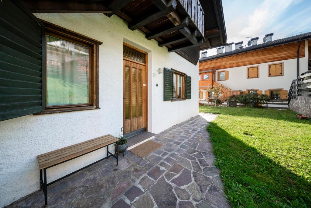 Budynek, w którym mieści się apartament