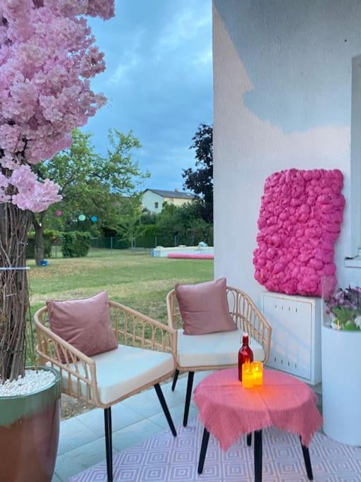 Zahrada ubytování Free Parking-3BR-200m2 House-AC-1000m2 Garden