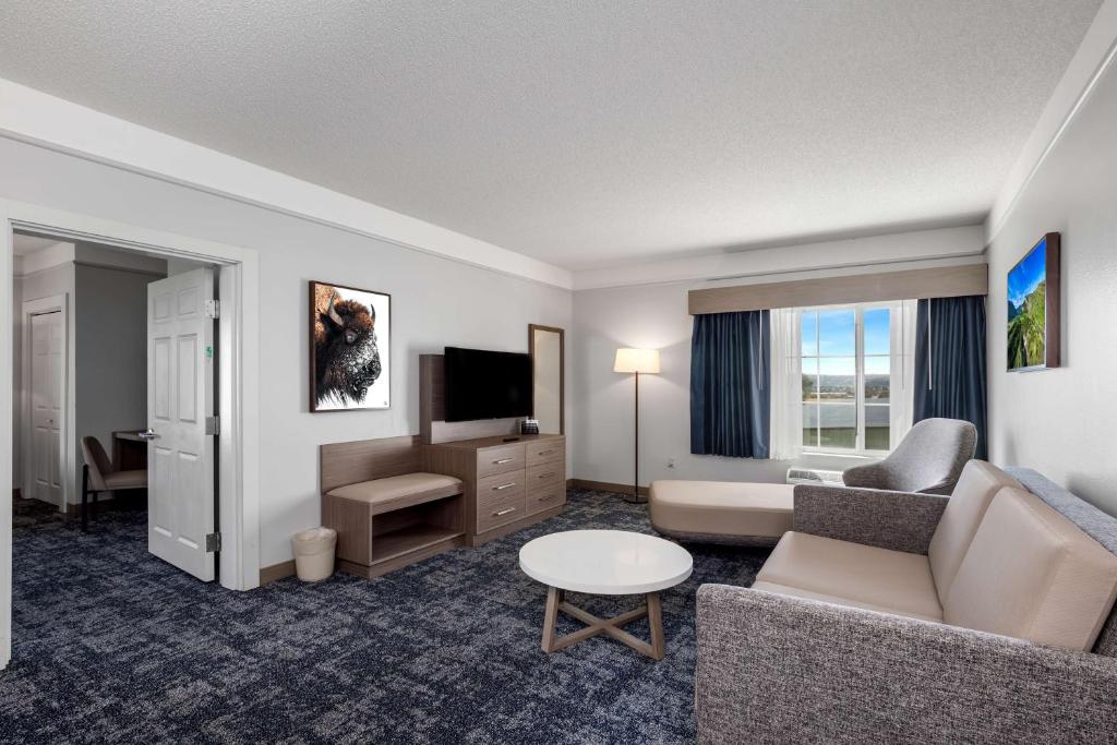 SureStay Plus Hotel by Best Western Billings photo