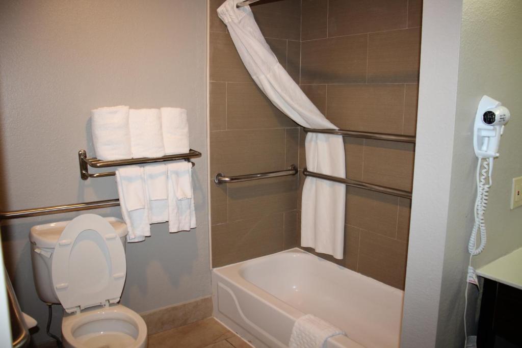 Boca Suites Deerfield Beach; SureStay Collection by BW photo