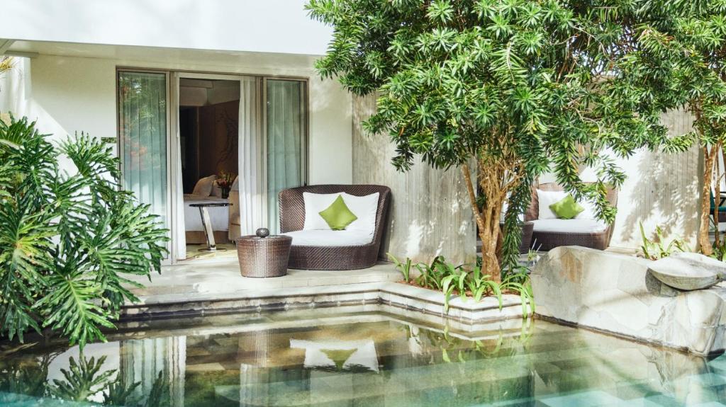 Zahrada ubytování RIMBA by AYANA Bali