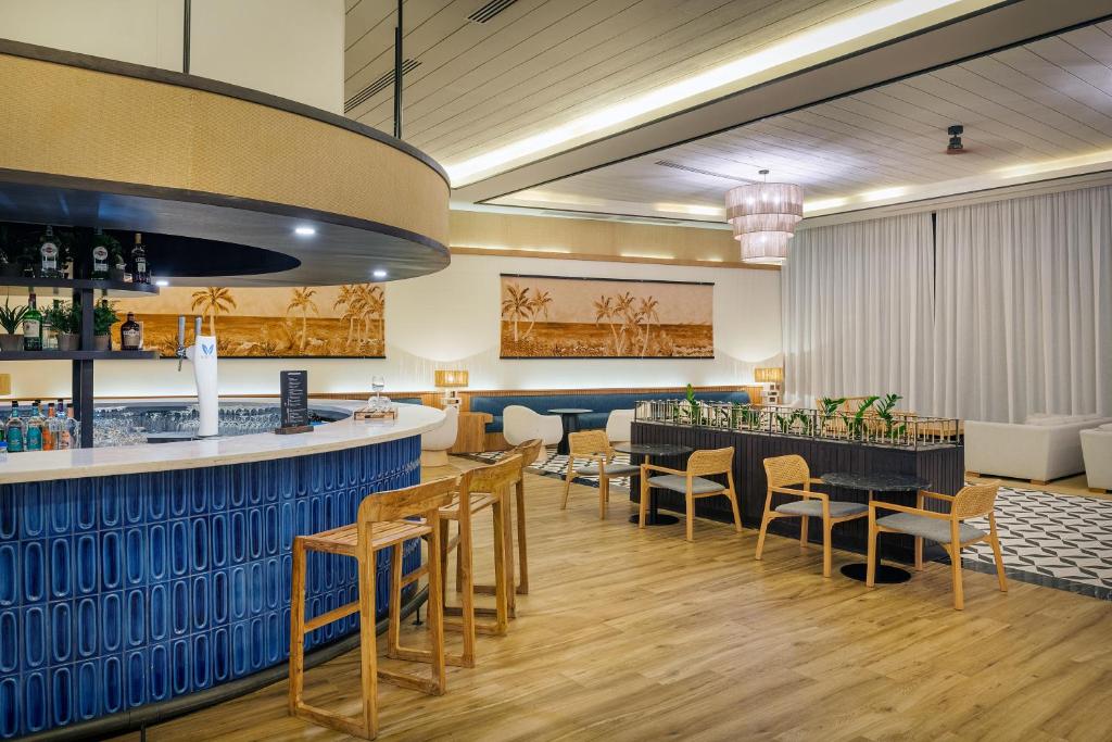 Ocean Eden Bay - Adults Only - All Inclusive photo