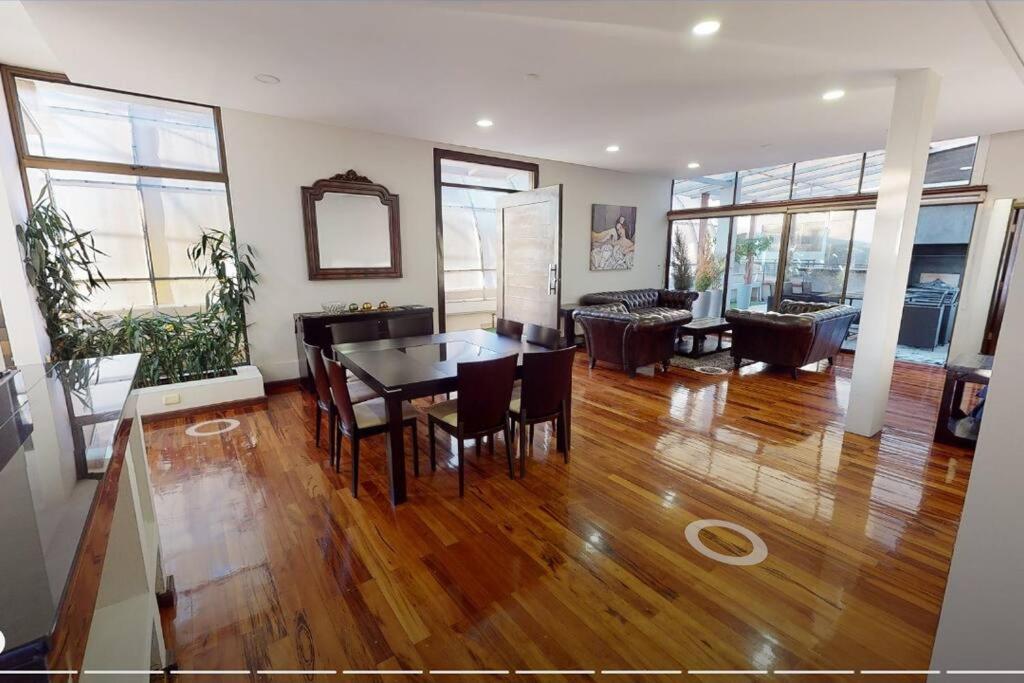 View of Luxury 3 Bedroom East Penthouse Apartment at Sydney CBD | Apartment in ...