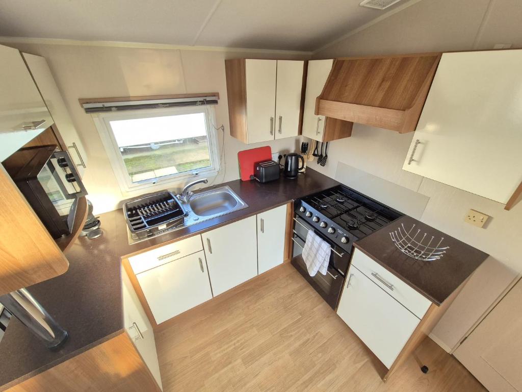 Kuchyň nebo kuchyňský kout v ubytování Whitstable Caledonia