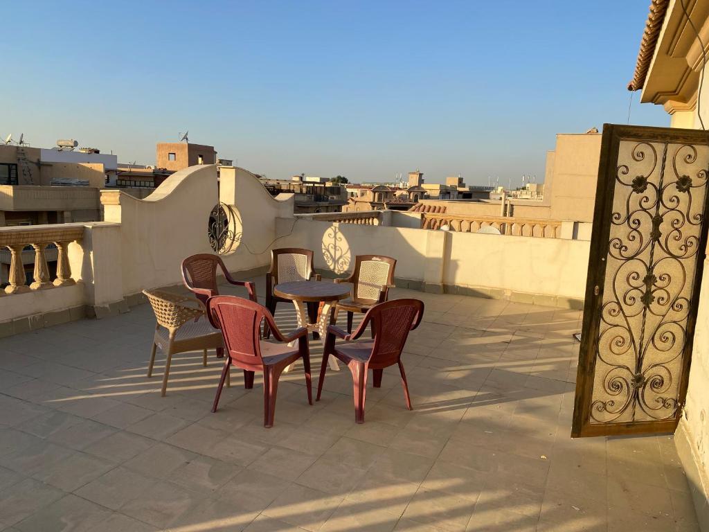 A balcony or terrace at روف الميراچ Roof Meriage