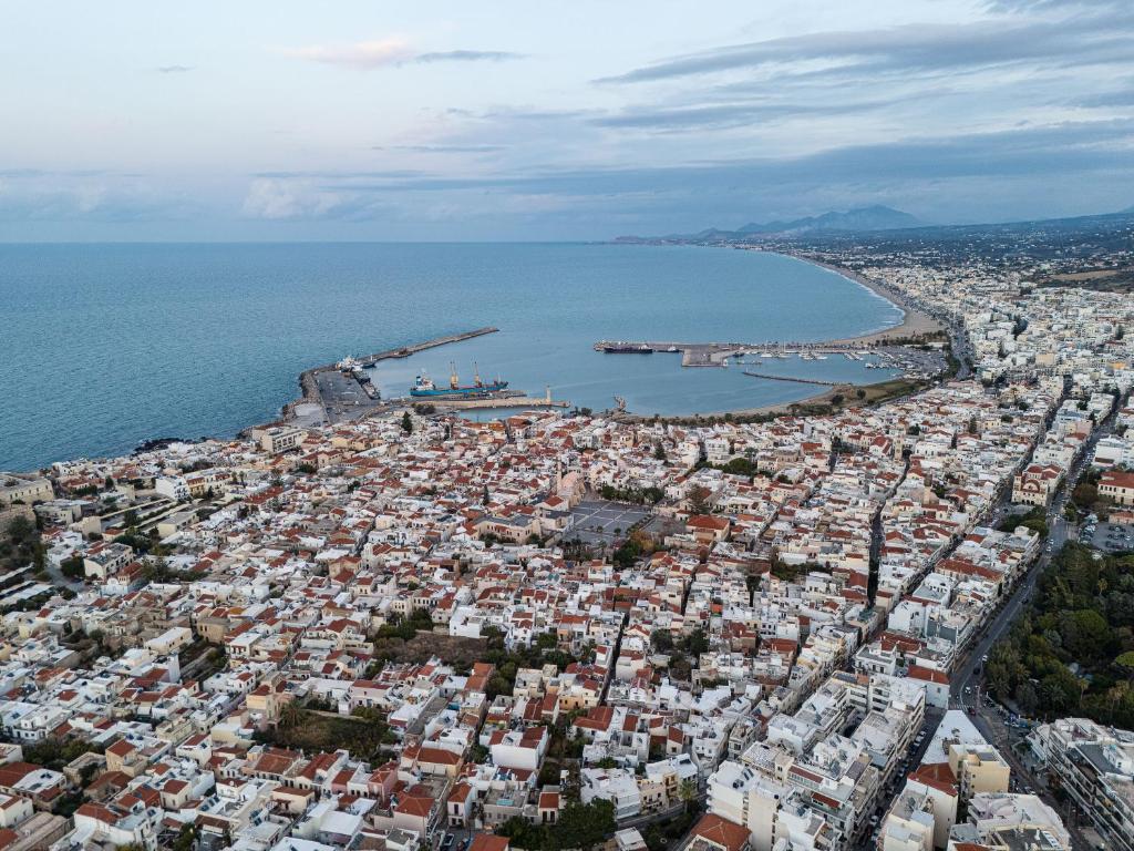 Philikon Luxury Suites - 17