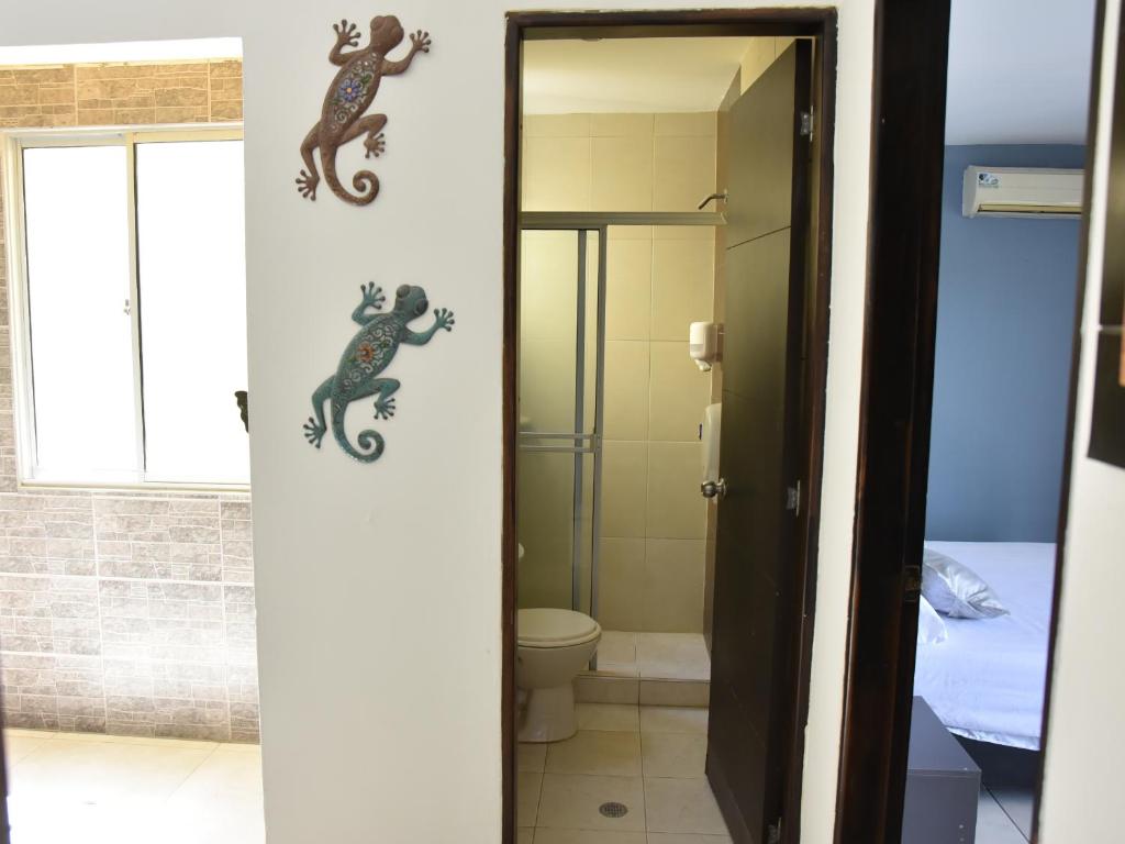Koupelna v ubytování Hotel Iguaraya Inn