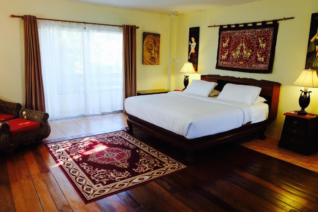 Joy's House & Tour - 11