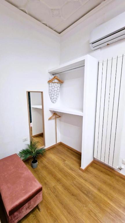 B&B ONE - Triple Room With Private Bathroom