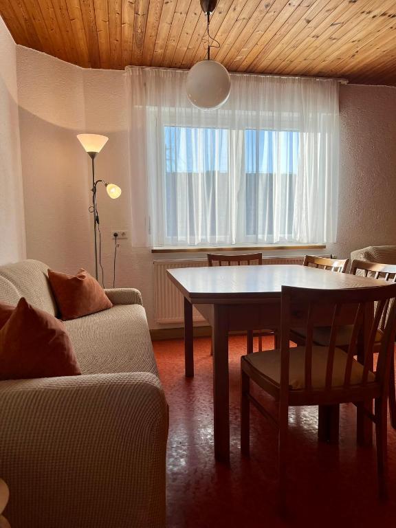 Strudelhof - Apartamento De Tres Habitaciones - Piso Alto