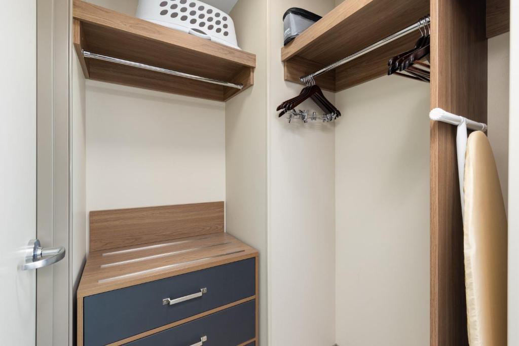 Candlewood Suites McPherson, an IHG Hotel - King Studio Suite