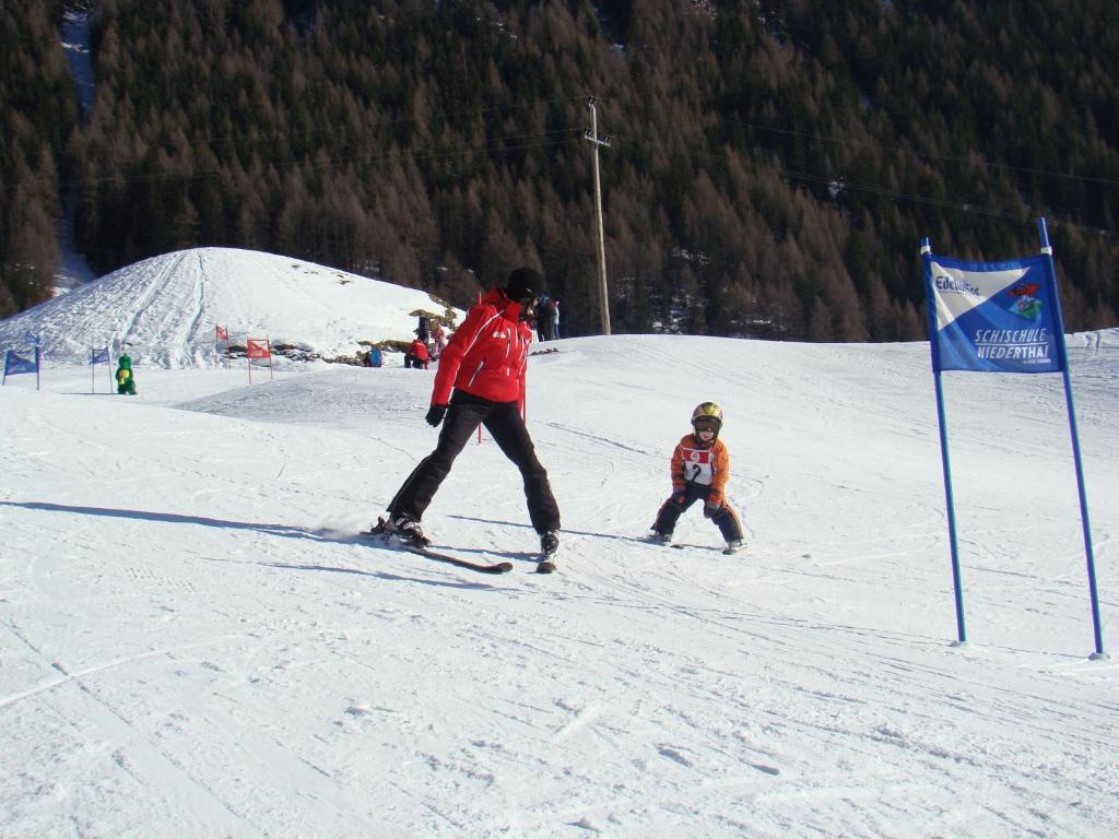 Skiing at a panziókat or nearby
