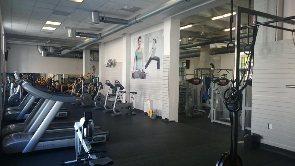 Fitness centrum a/nebo fitness zařízení v ubytování Hotel Bow Garden