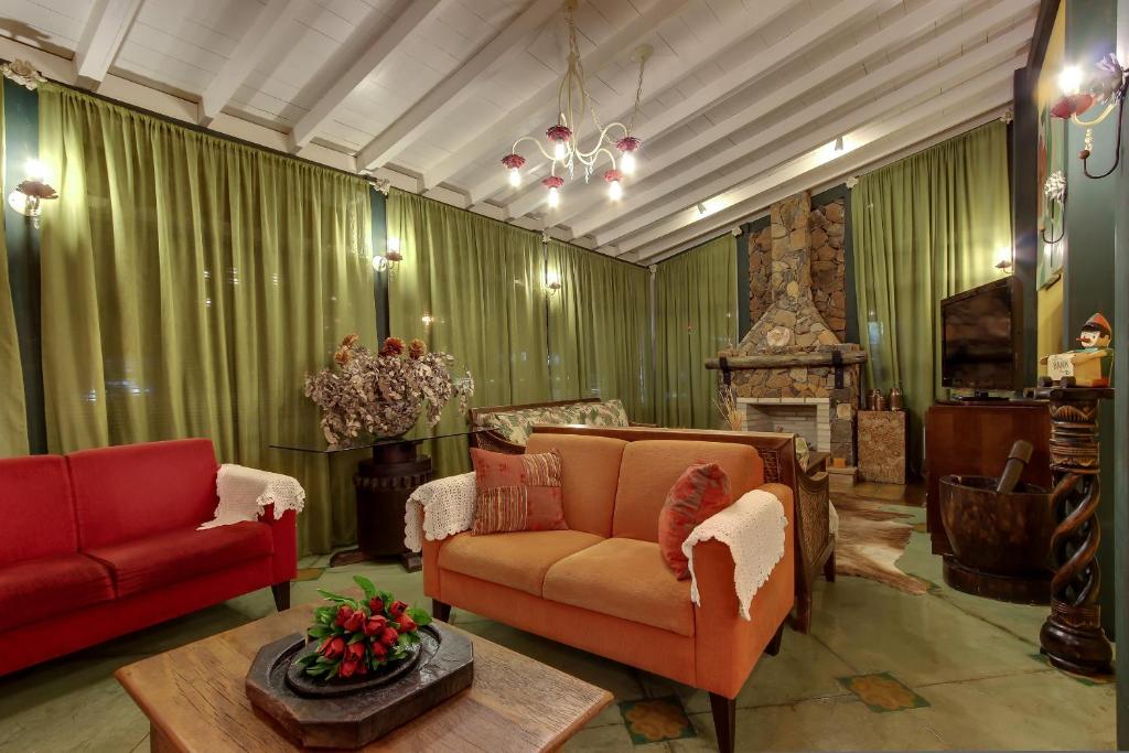 Hotel Via Serena  Hotel Via Serena