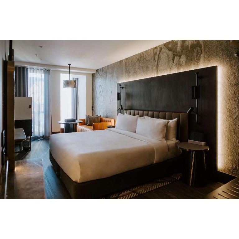 The Motley Hotel Richmond, Tapestry Collection by Hilton - Resim 14