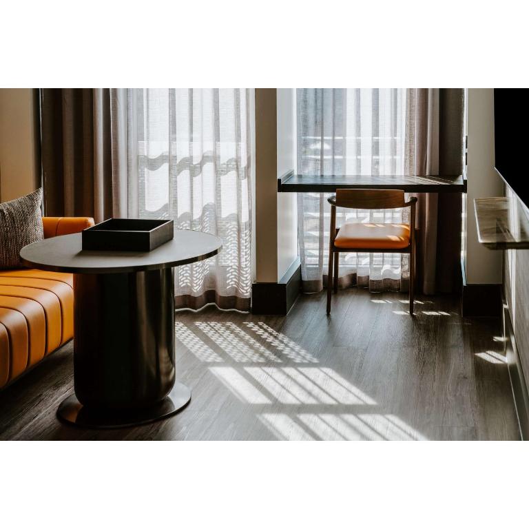 The Motley Hotel Richmond, Tapestry Collection by Hilton - Resim 20